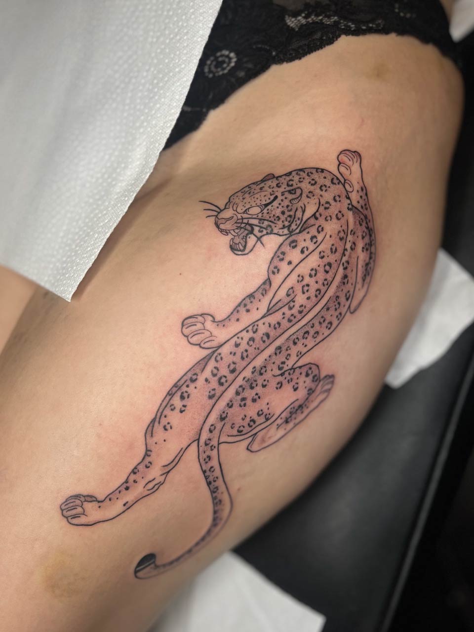 10_raditionel tatouage fineline marseille