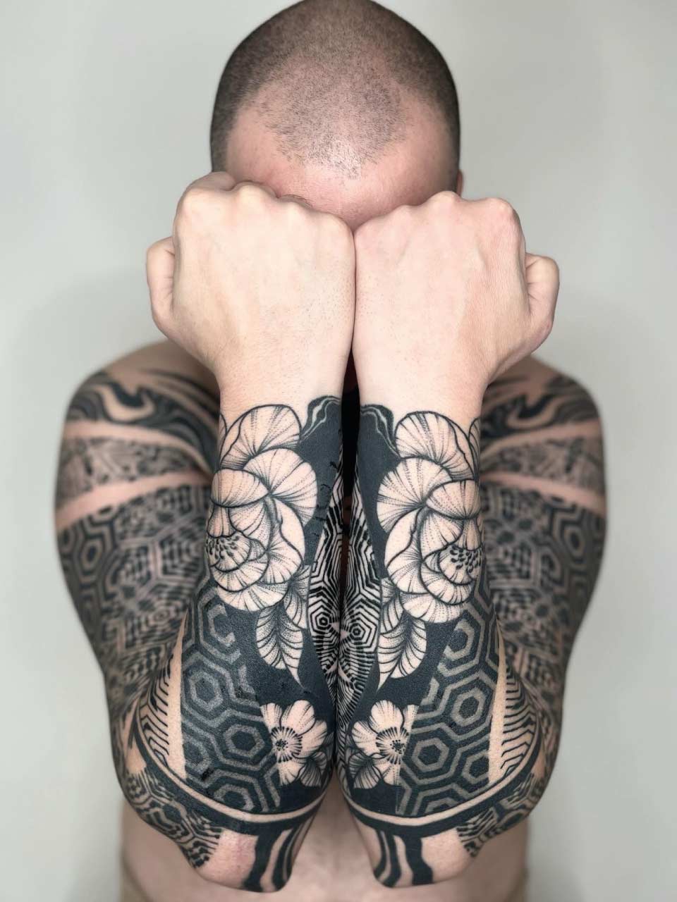 4_meilleure tatouage geometrique marseille ornemental floral tattoo graphique
