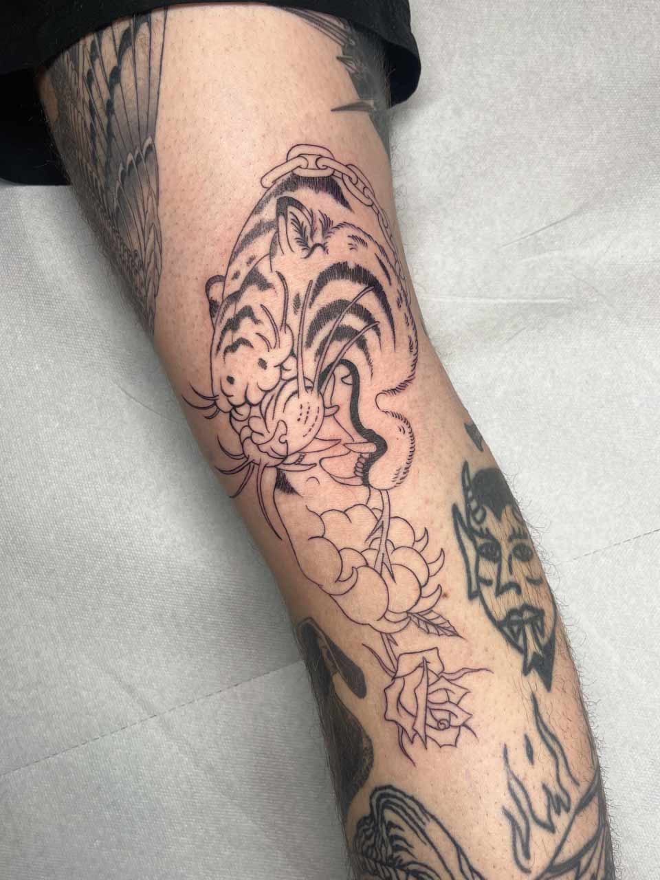 4_raditionel tatouage fineline marseille