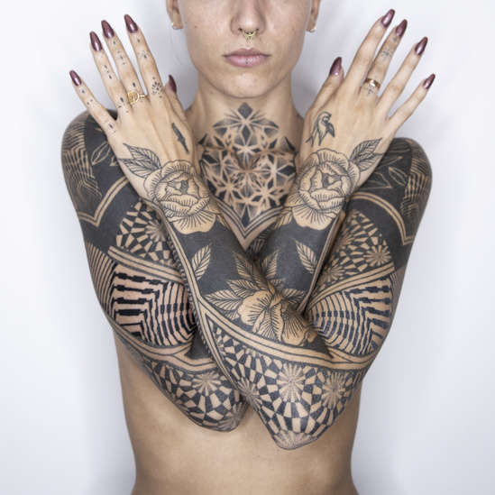 58_ornaments_marseille_mandala_ornamental_geometric_graphic_tattoo_geometrique_pattern_motif_aix_en_provence_tattoo_tatouage_ink_ornemental_graphique_ge_ome_trique