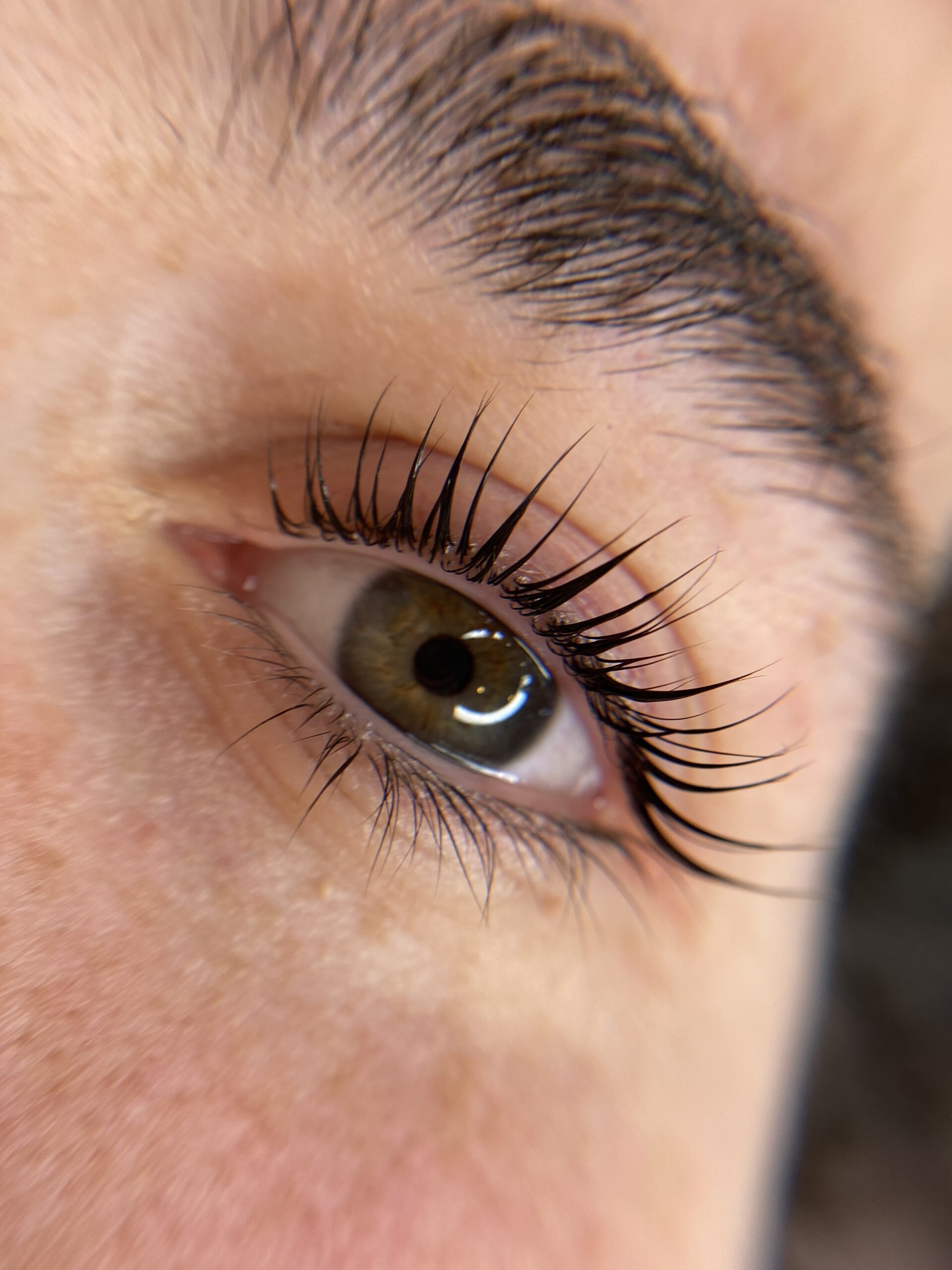 11__strass_esthétique_maquillage pemanent_cils_dent_marseille_marseilletattoo _sourcil_levres_strass dentaire_extension de cils