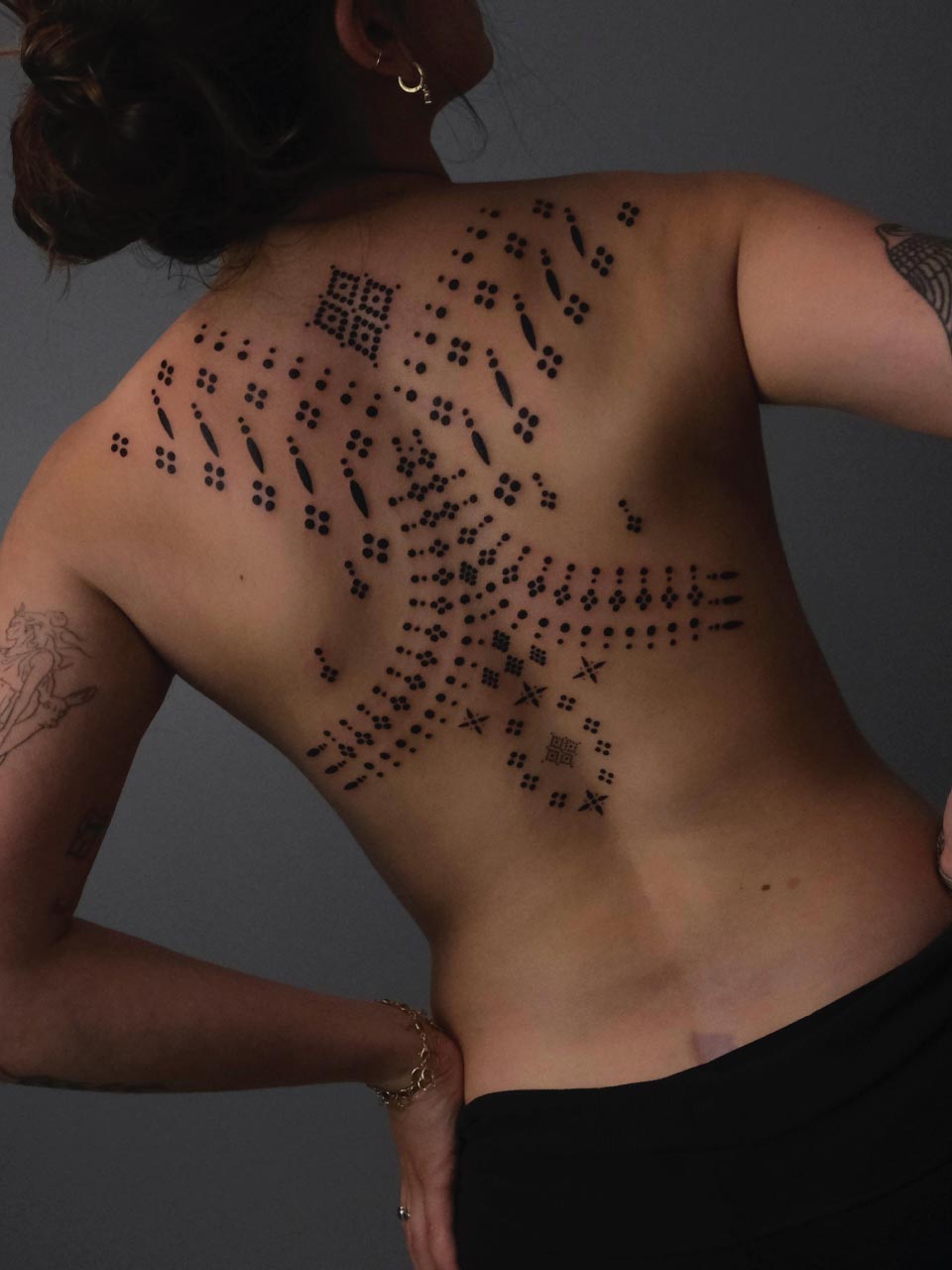 10_ORNEMENTAL DOT MARSEILLE TATOUEUR